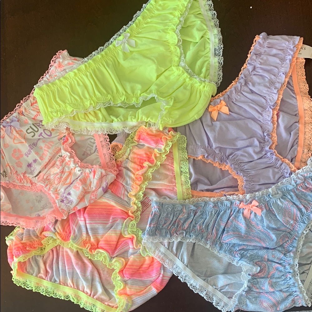 NWT- 6 piece VS PINK low rise bikini panties